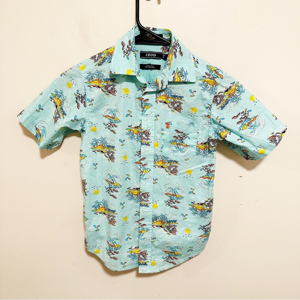 Izod Stretch Island Graphic Short‎ Sleeve Button Down Shirt
